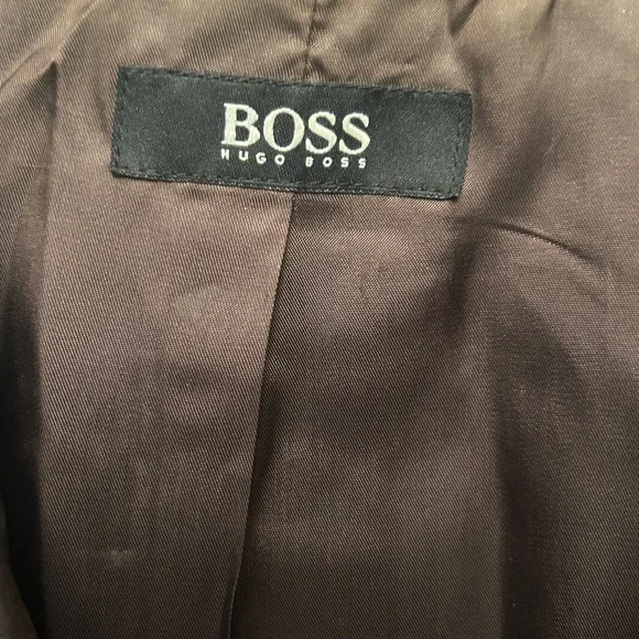 Boss by Hugo Boss women’s leather blazer/jacket. Dk brown 100% lamb skin. Nice!